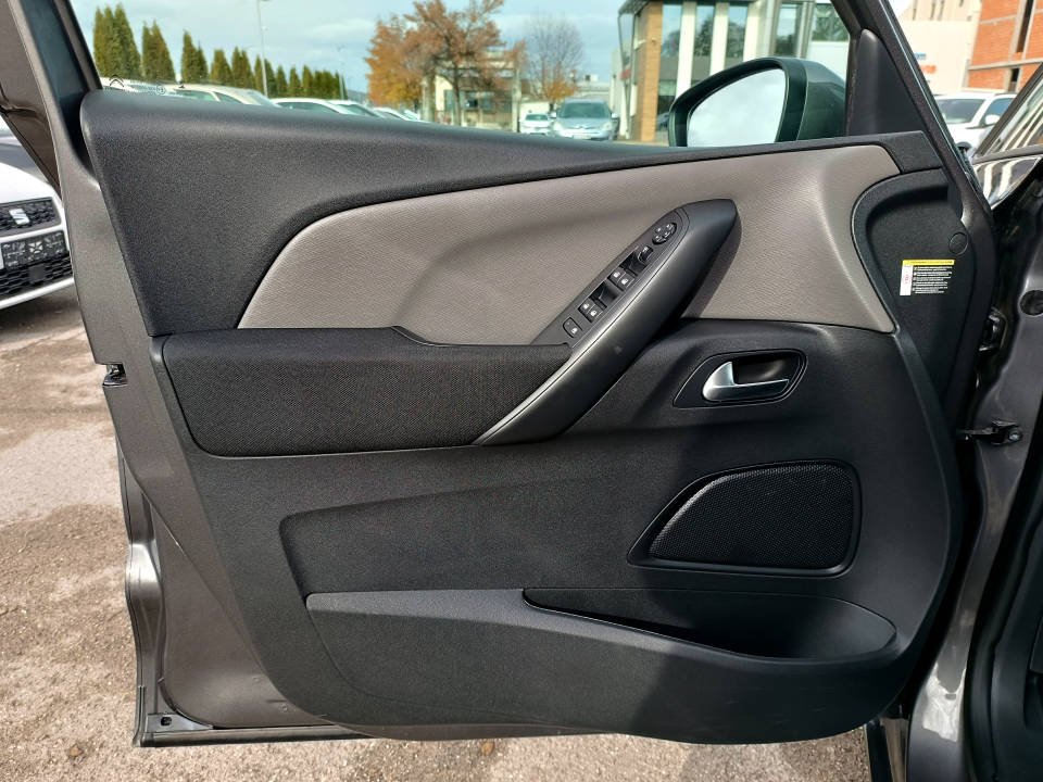 Fotografija za 2708 Citroen SpaceTourer 1.5BlueHDI