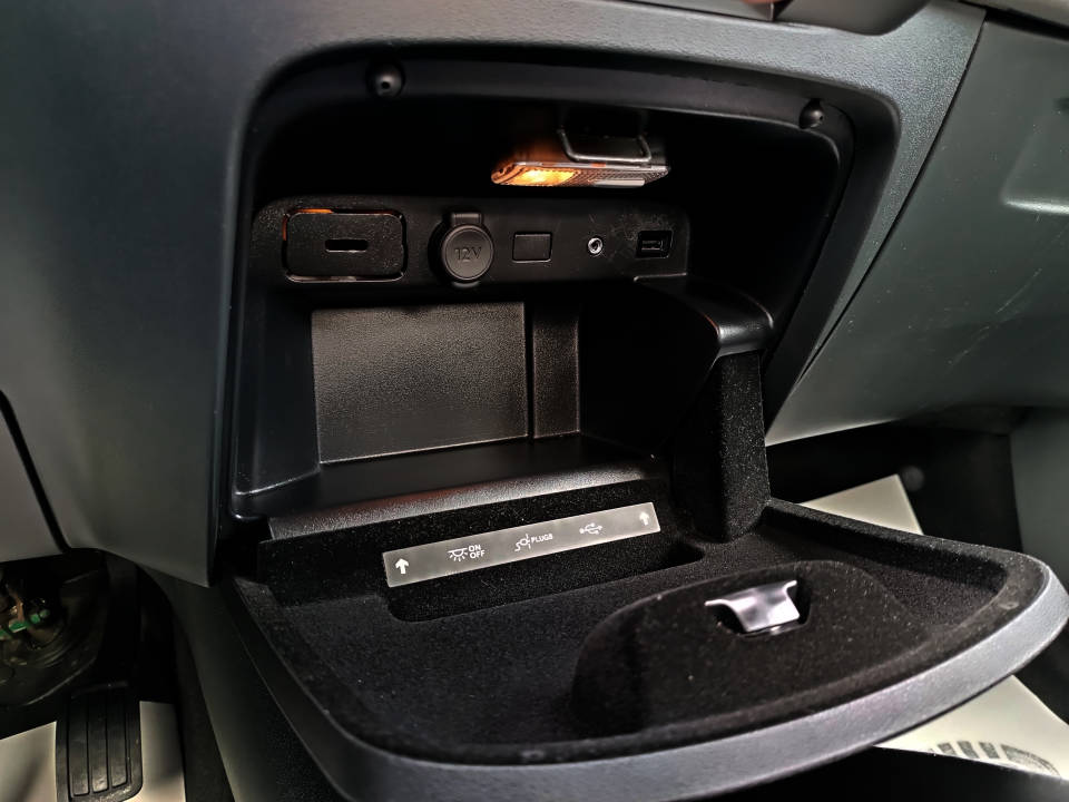 Fotografija za 2708 Citroen SpaceTourer 1.5BlueHDI