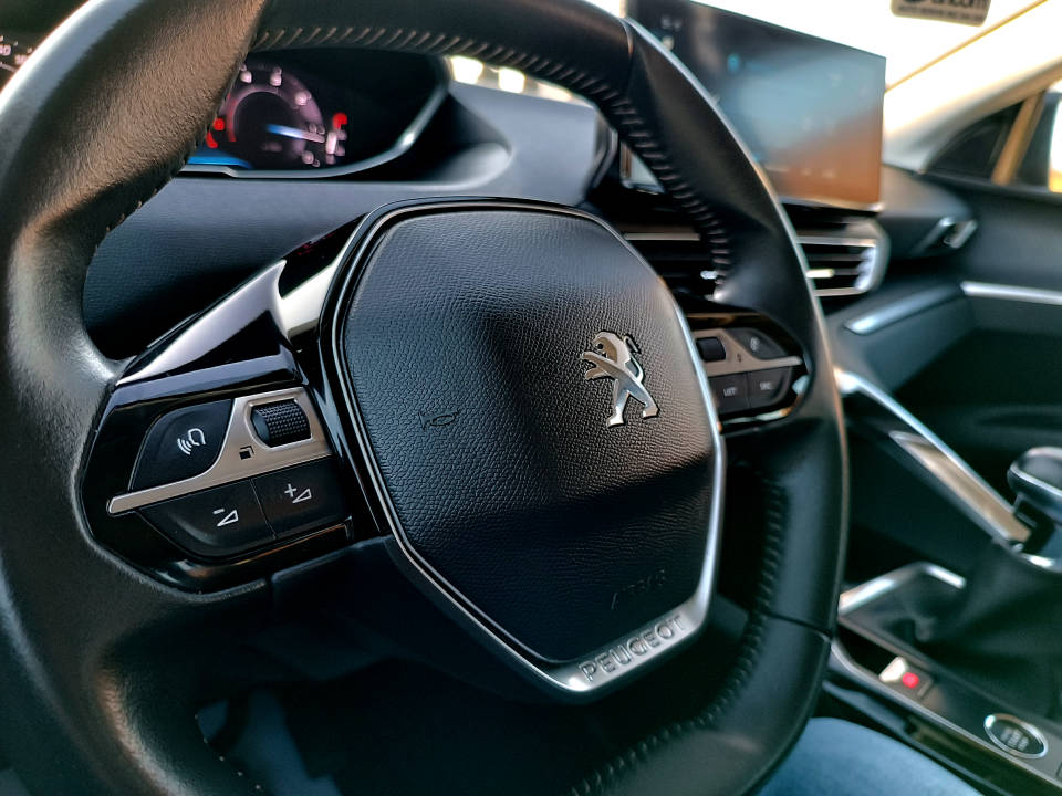 Fotografija za 2762 Peugeot 3008 1.5BlueHDI Active FL