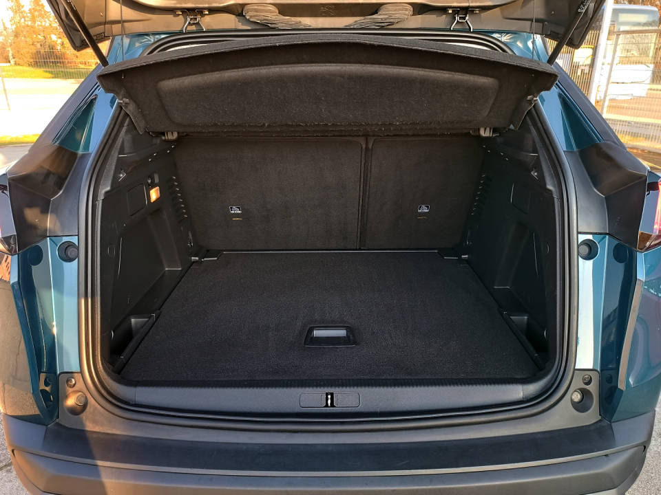 Fotografija za 2762 Peugeot 3008 1.5BlueHDI Active FL
