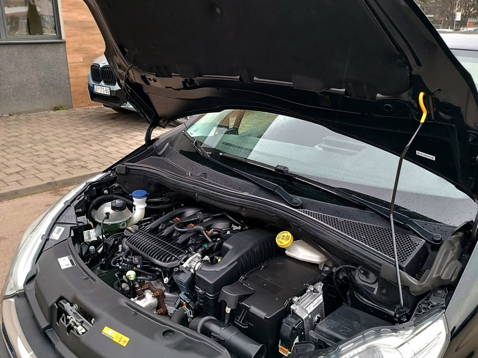 Fotografija za 2768 Peugeot 208 1.2 PureTECH