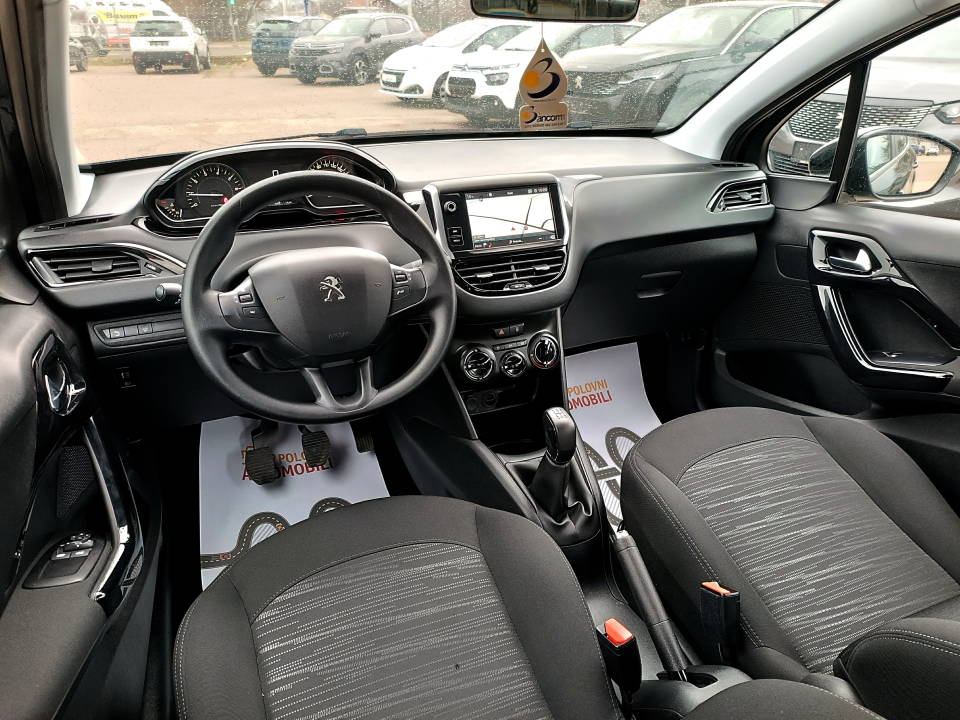 Fotografija za 2768 Peugeot 208 1.2 PureTECH