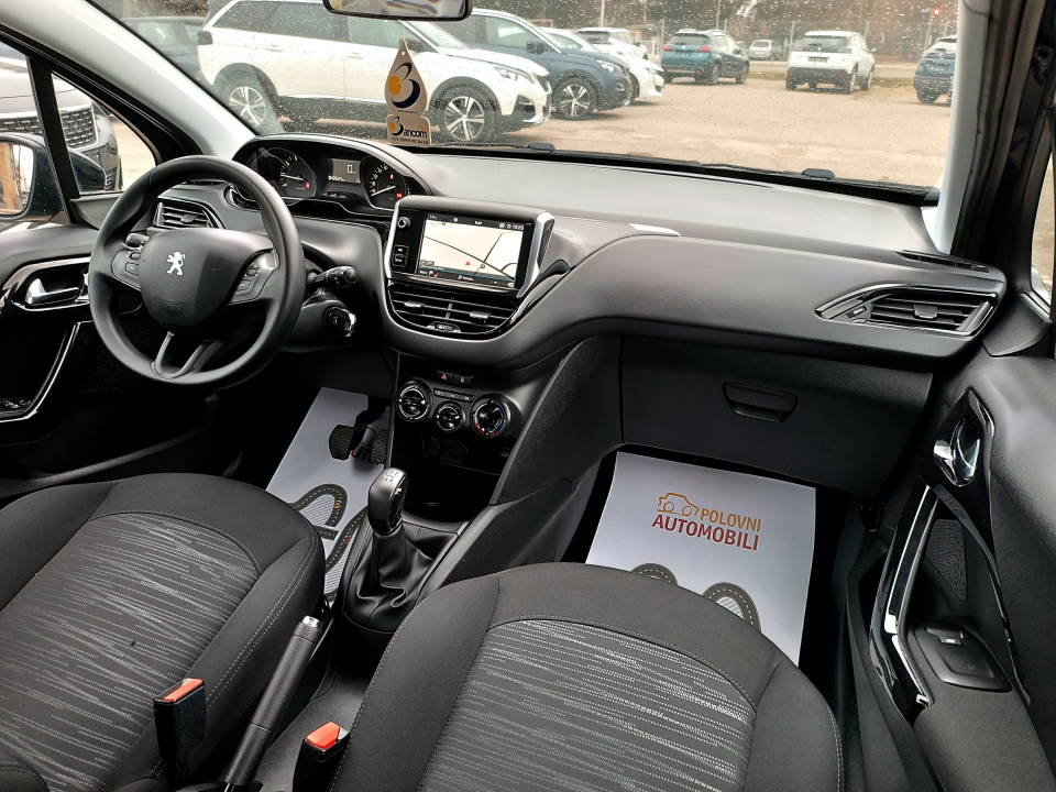 Fotografija za 2768 Peugeot 208 1.2 PureTECH