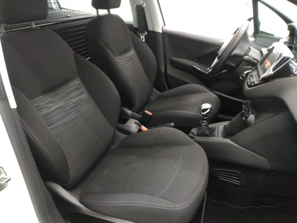 Fotografija za 2773 Peugeot 208 1.5BlueHDI Premium Pack