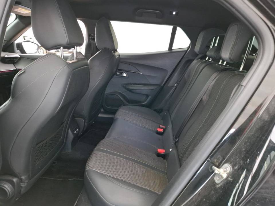 Fotografija za 2803 Peugeot 2008 1.5BluHDI GT-Line