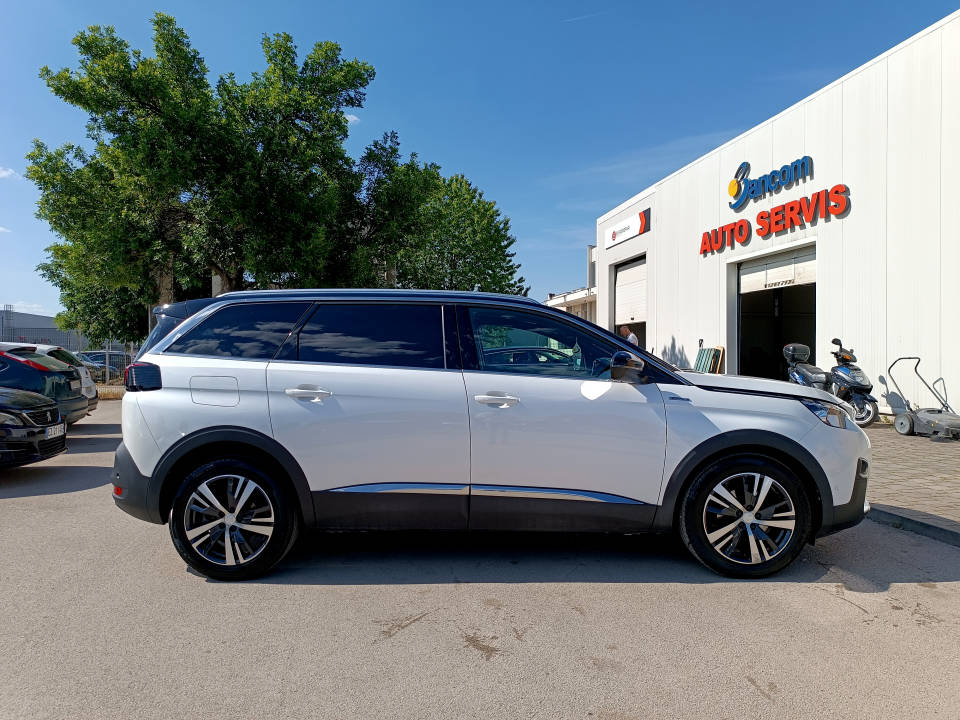 Fotografija za 2804 Peugeot 5008 1.5BlueHDI GT-Line