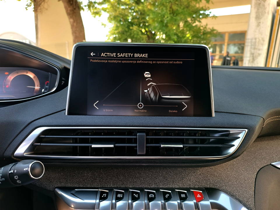Fotografija za 2804 Peugeot 5008 1.5BlueHDI GT-Line