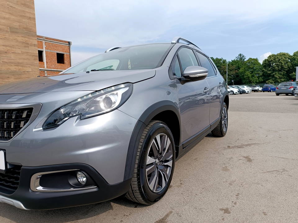 Fotografija za 2820 Peugeot 2008 1.5BlueHDI Allure Automatik