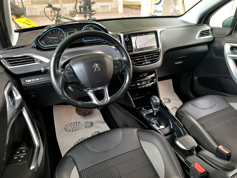 Fotografija za 2820 Peugeot 2008 1.5BlueHDI Allure Automatik