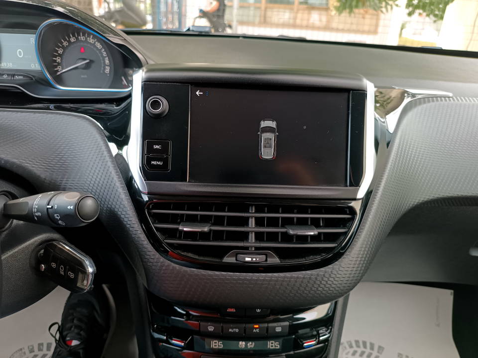Fotografija za 2820 Peugeot 2008 1.5BlueHDI Allure Automatik