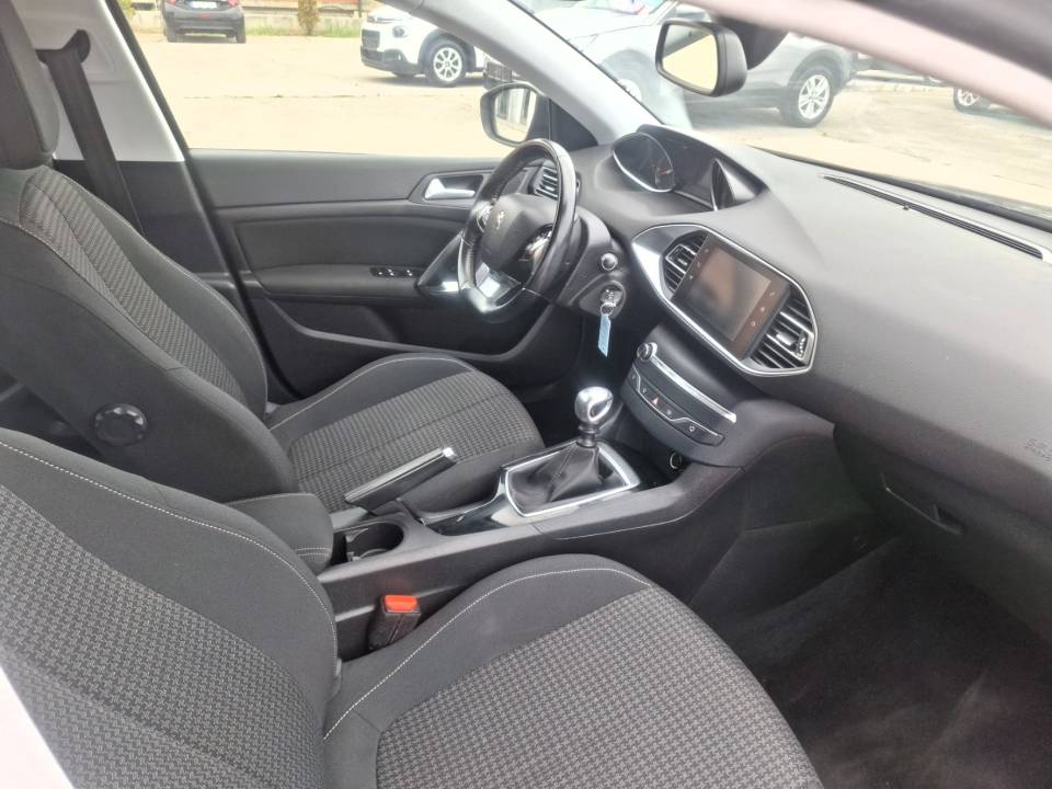 Fotografija za 2834 Peugeot 308 SW 1.5BlueHDI Active