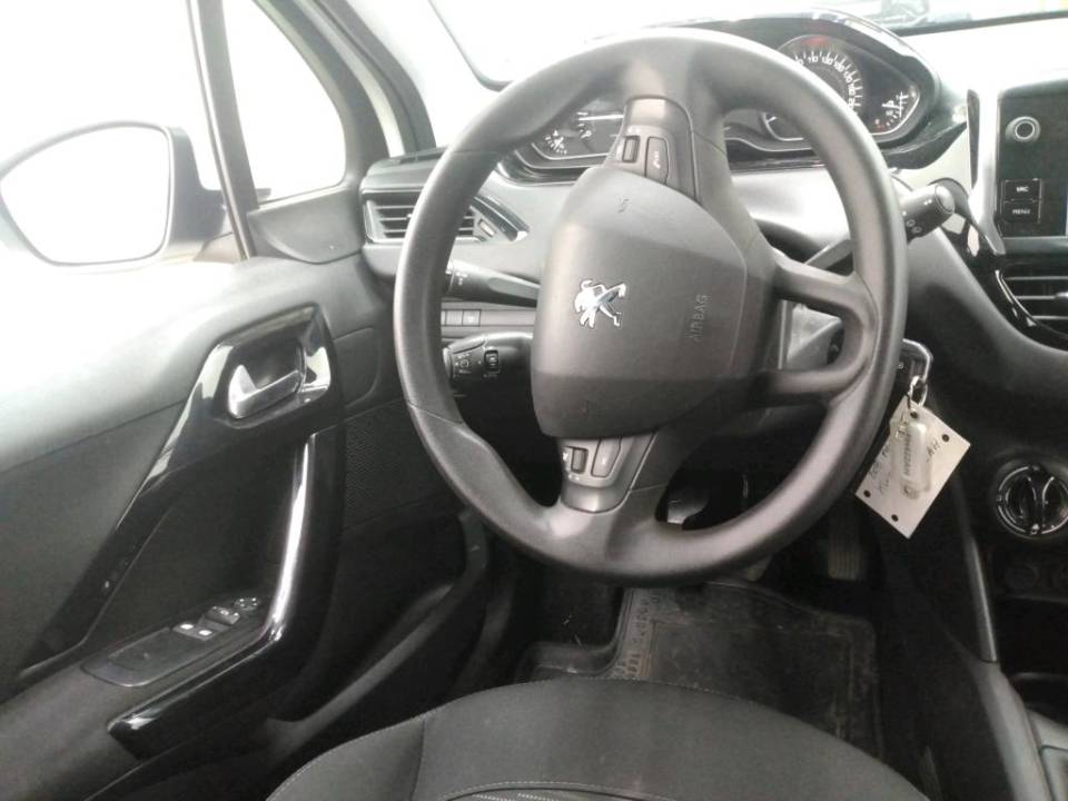 Fotografija za 2850 Peugeot 208 1.2PureTECH