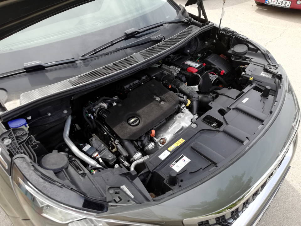 Fotografija za 2855 Peugeot 3008 1.5BlueHDI Active