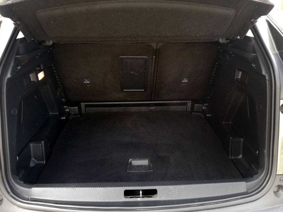 Fotografija za 2855 Peugeot 3008 1.5BlueHDI Active