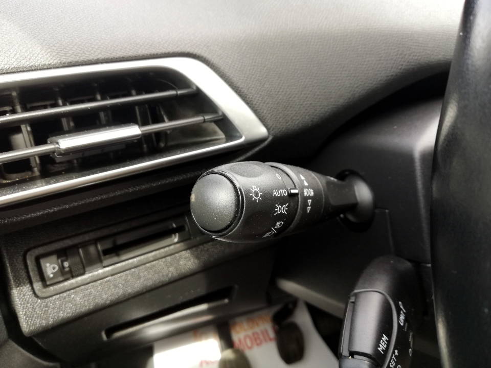 Fotografija za 2855 Peugeot 3008 1.5BlueHDI Active