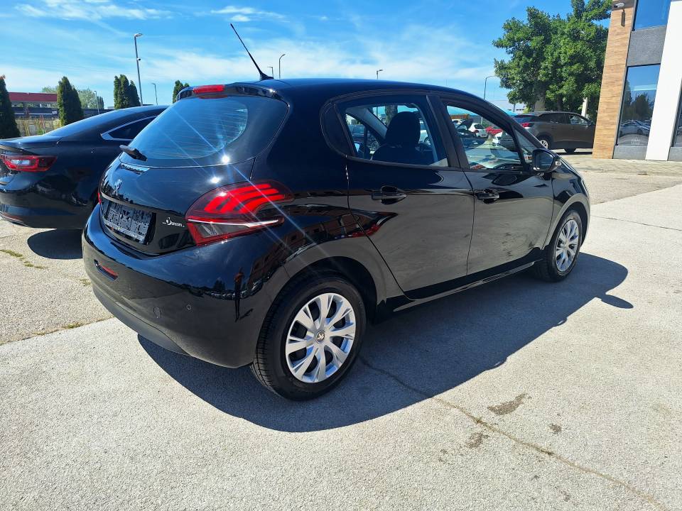 Fotografija za 2856 Peugeot 208 1.5BlueHDI