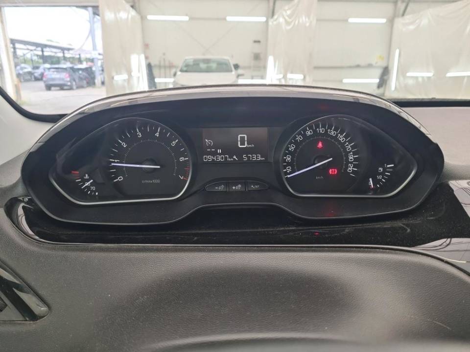 Fotografija za 2858 Peugeot 208 1.2PureTECH