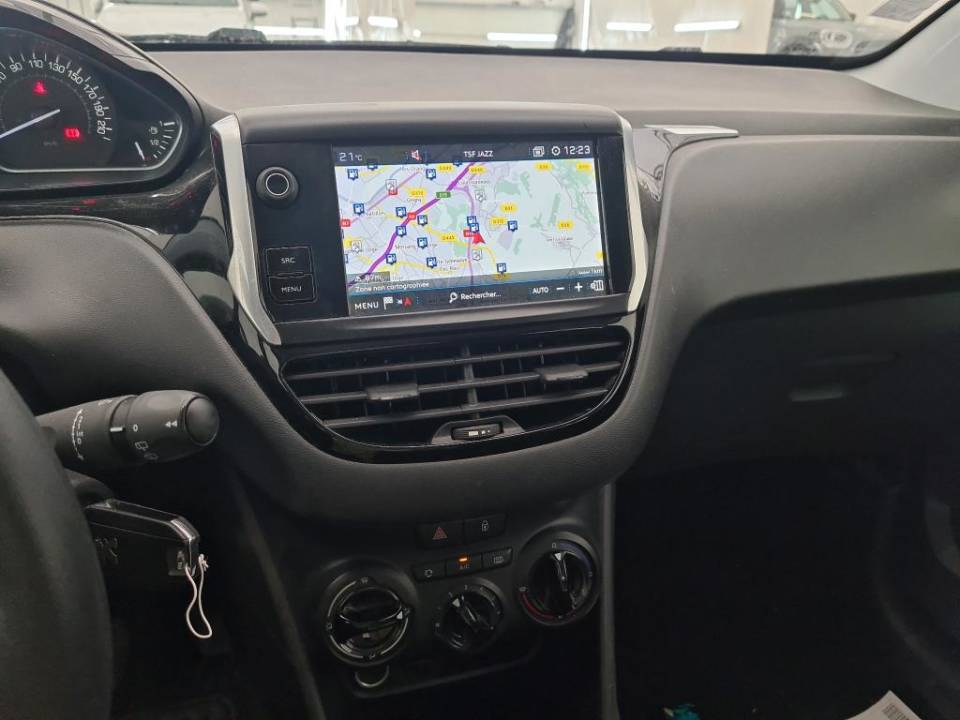 Fotografija za 2858 Peugeot 208 1.2PureTECH