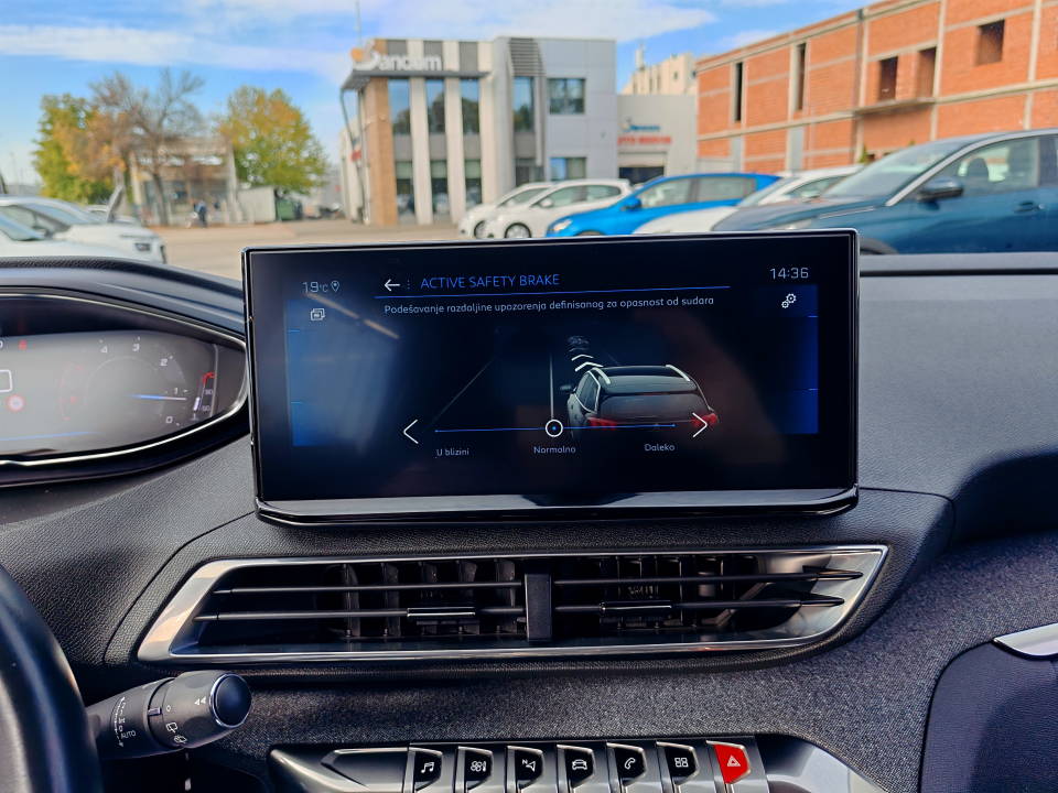 Fotografija za 2866 Peugeot 5008 1.5BlueHDI Allure