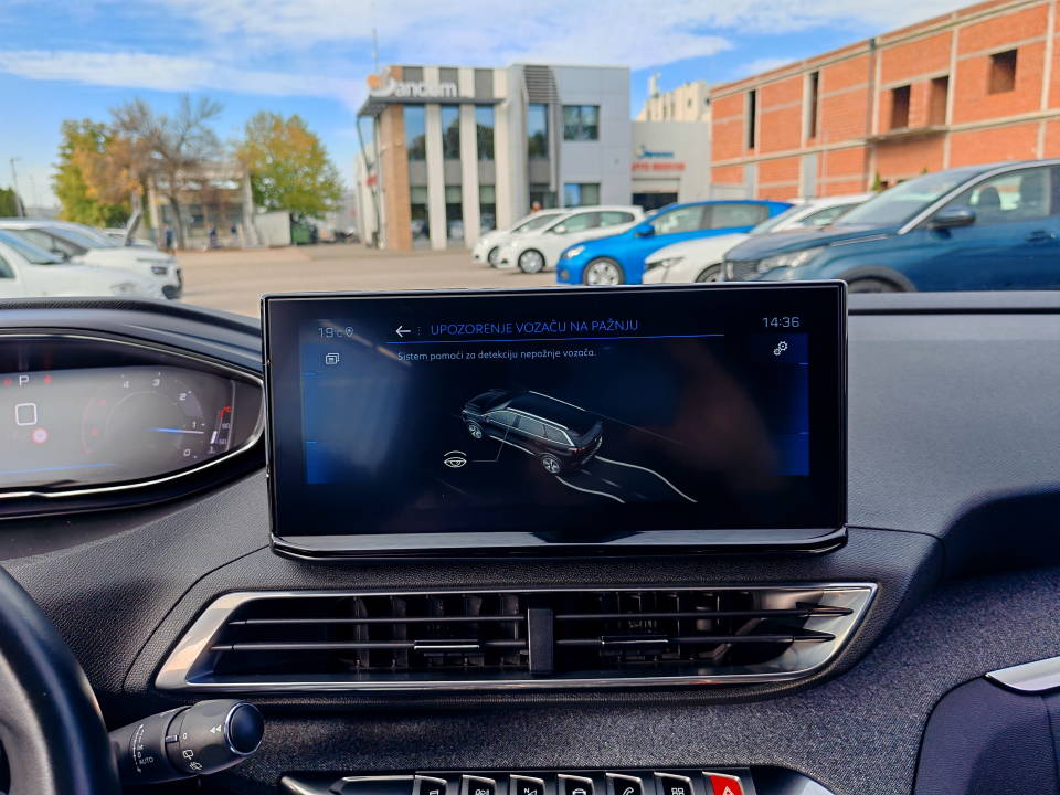 Fotografija za 2866 Peugeot 5008 1.5BlueHDI Allure