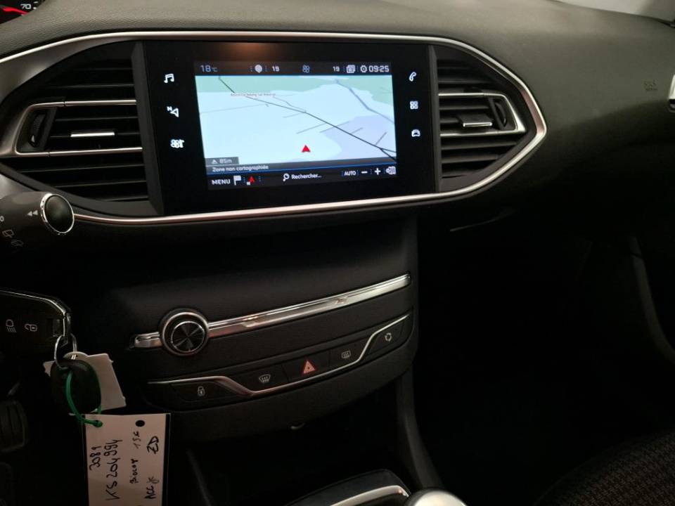 Fotografija za 2873 Peugeot 308 1.2PureTECH