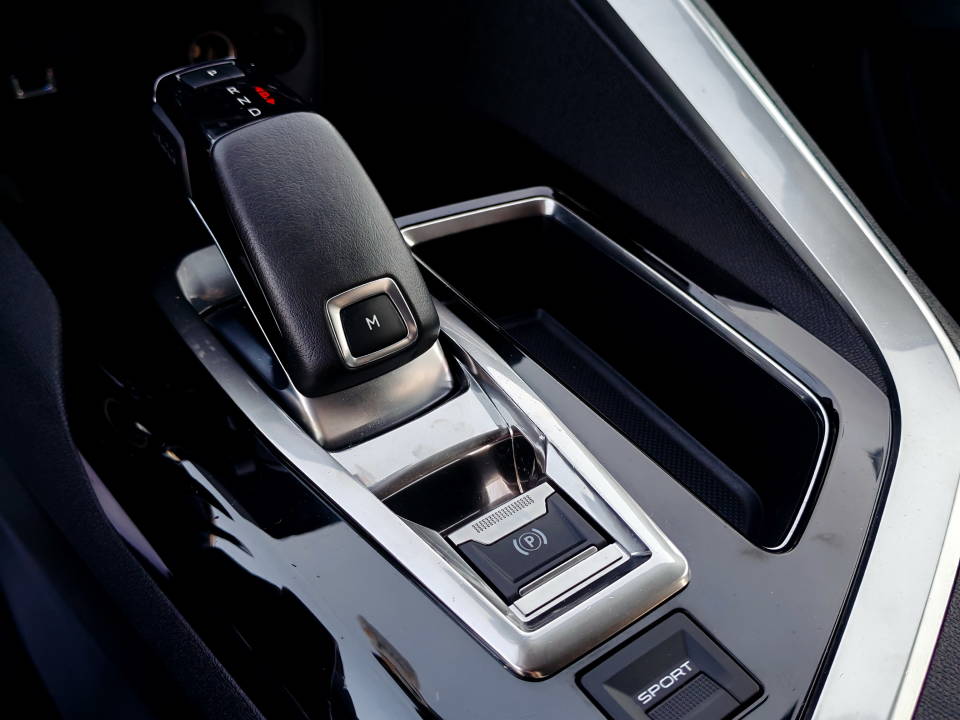 Fotografija za 2879 Peugeot 3008 1.5BlueHDI Active AT8