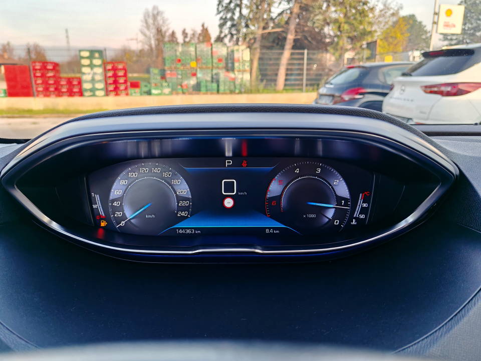 Fotografija za 2879 Peugeot 3008 1.5BlueHDI Active AT8