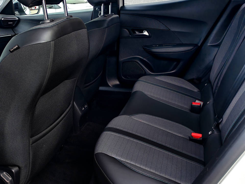 Fotografija za 2880 Peugeot 2008 1.5BlueHDI Allure