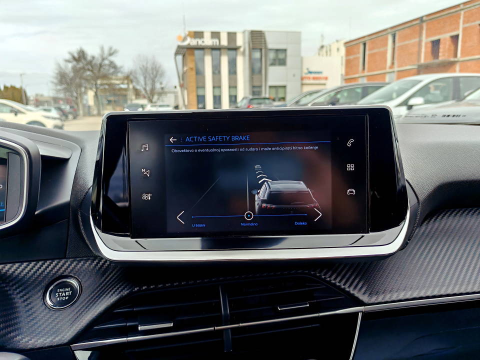 Fotografija za 2880 Peugeot 2008 1.5BlueHDI Allure