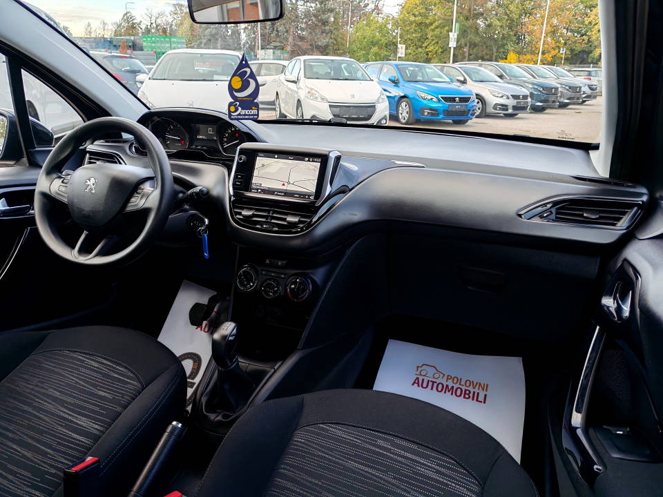 Fotografija za 2882 Peugeot 208 1.6BlueHDI