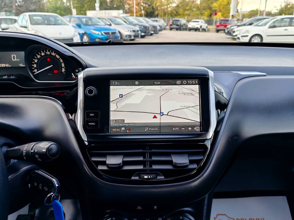 Fotografija za 2882 Peugeot 208 1.6BlueHDI