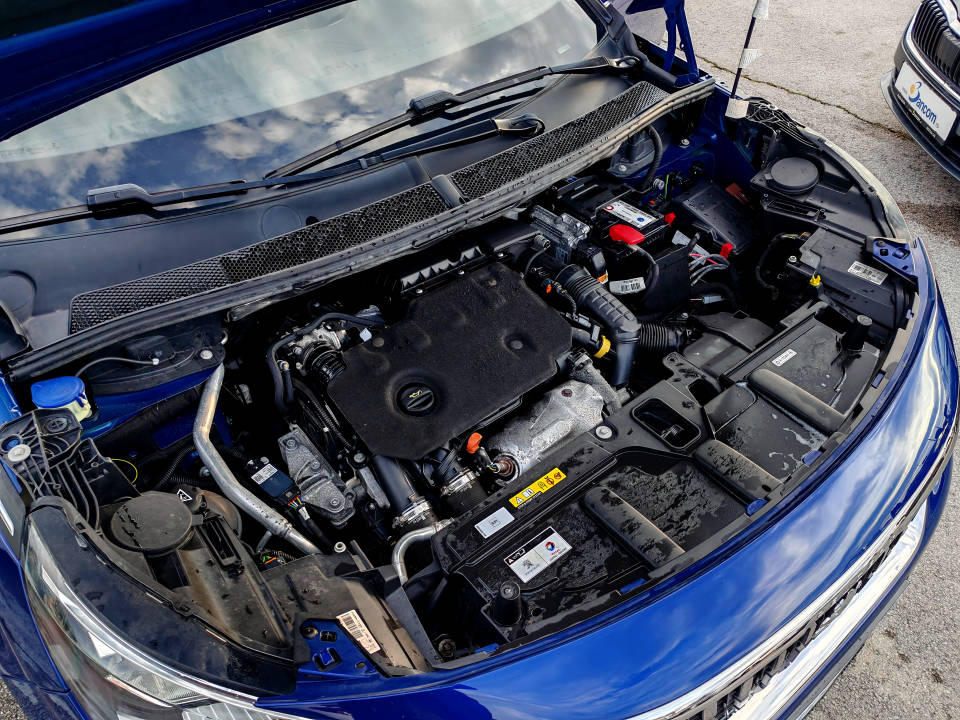 Fotografija za 2883 Peugeot 3008 1.5BlueHDI Active