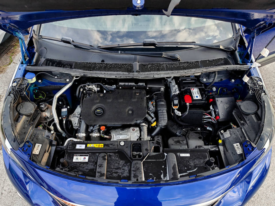 Fotografija za 2883 Peugeot 3008 1.5BlueHDI Active