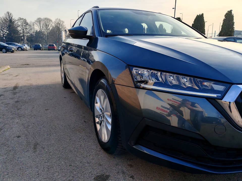 Fotografija za 2884 Skoda Octavia 2.0TDI DSG7