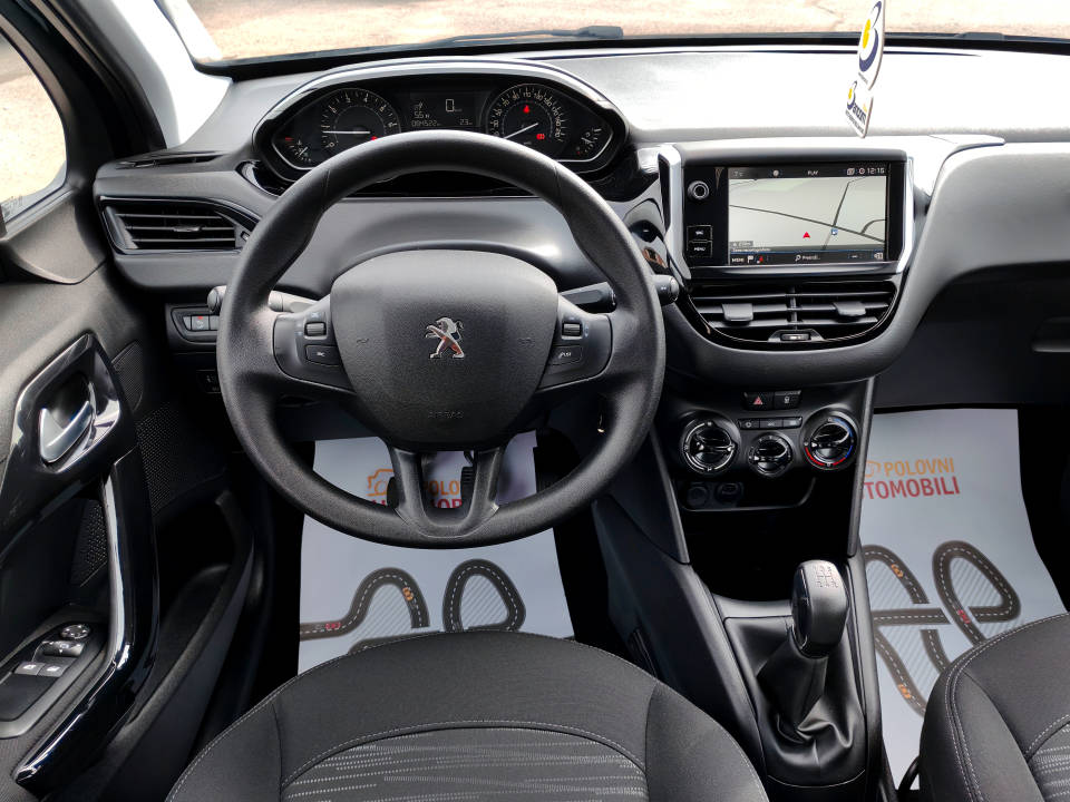 Fotografija za 2901 Peugeot 208 1.2 PureTECH