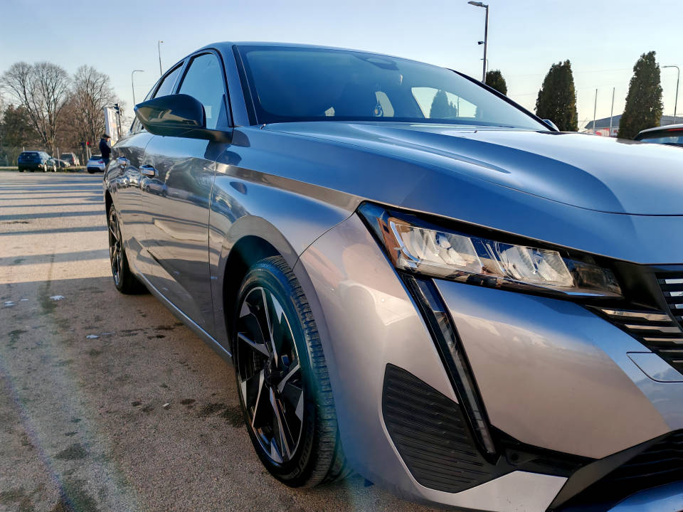 Fotografija za 2915 Peugeot 308 SW 1.5BlueHDI ALLURE