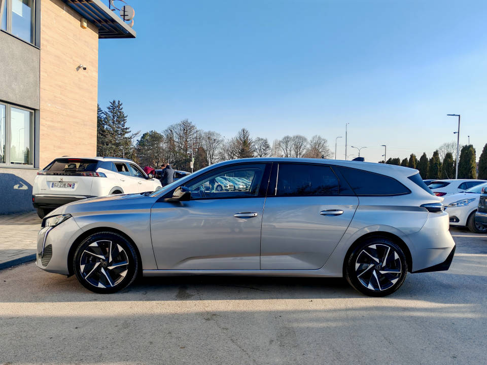 Fotografija za 2915 Peugeot 308 SW 1.5BlueHDI ALLURE