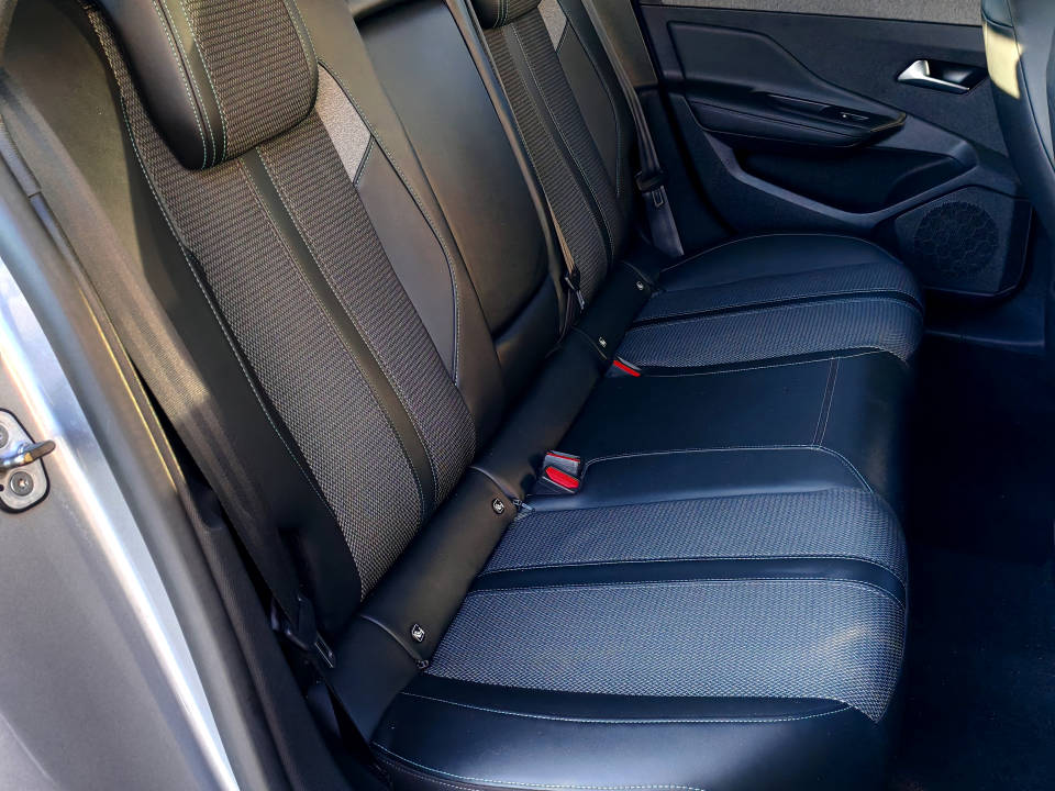 Fotografija za 2915 Peugeot 308 SW 1.5BlueHDI ALLURE