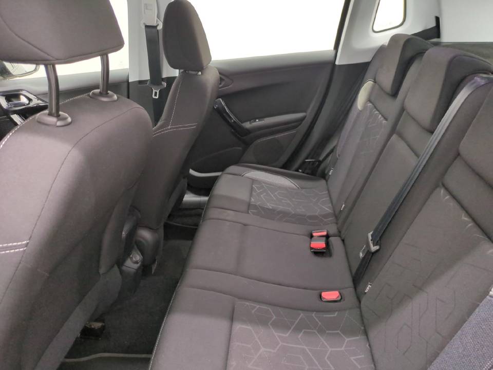 Fotografija za 2916 Peugeot 2008 1.5BlueHDI Active