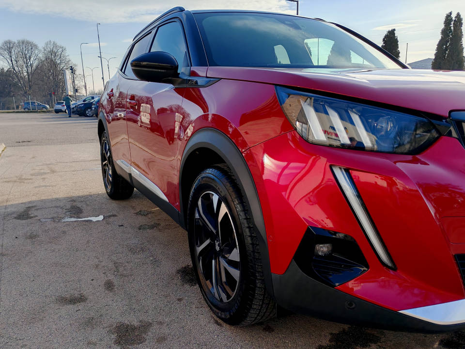 Fotografija za 2917 Peugeot 2008 1.2PureTECH GT-Line