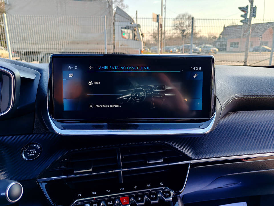 Fotografija za 2917 Peugeot 2008 1.2PureTECH GT-Line