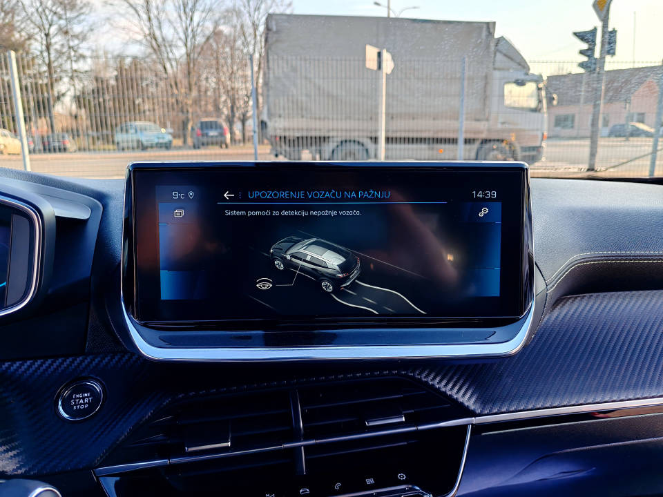 Fotografija za 2917 Peugeot 2008 1.2PureTECH GT-Line