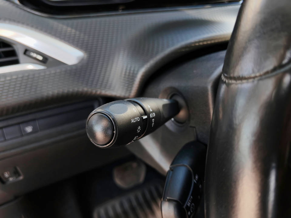 Fotografija za 2926 Peugeot 208 1.2PureTECH Automatik