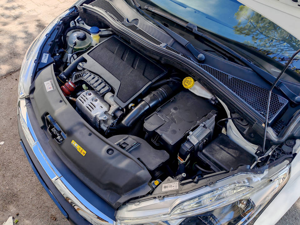 Fotografija za 2926 Peugeot 208 1.2PureTECH Automatik
