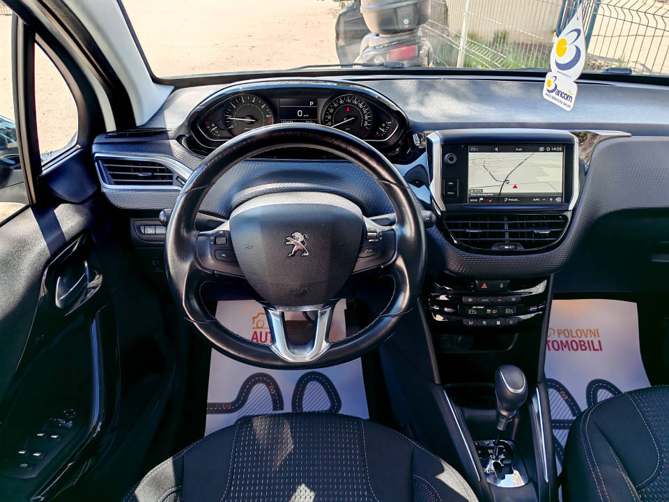 Fotografija za 2926 Peugeot 208 1.2PureTECH Automatik