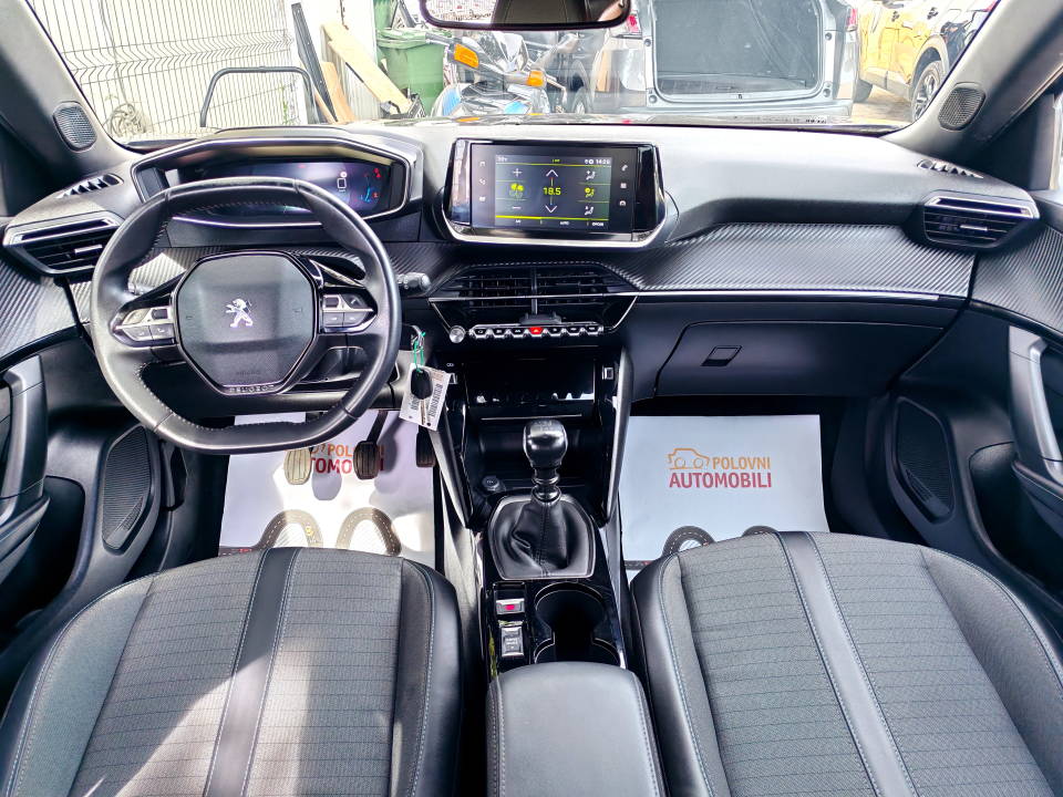 Fotografija za 2965 Peugeot 2008 1.2PureTECH