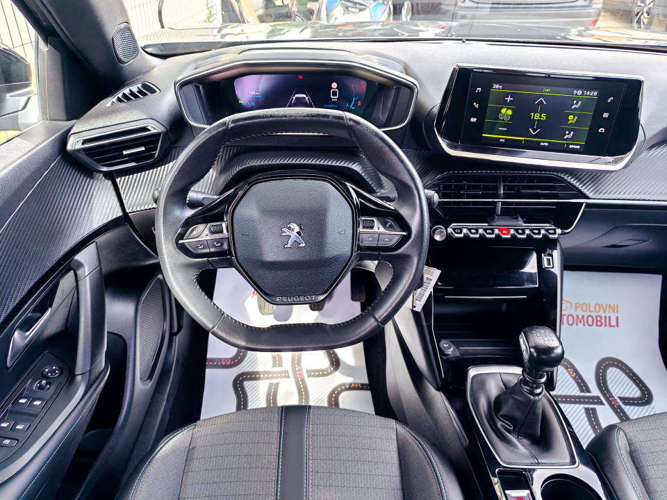 Fotografija za 2965 Peugeot 2008 1.2PureTECH