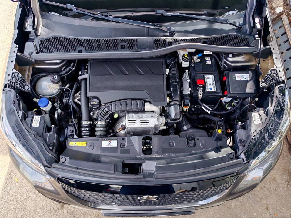 Fotografija za 2965 Peugeot 2008 1.2PureTECH
