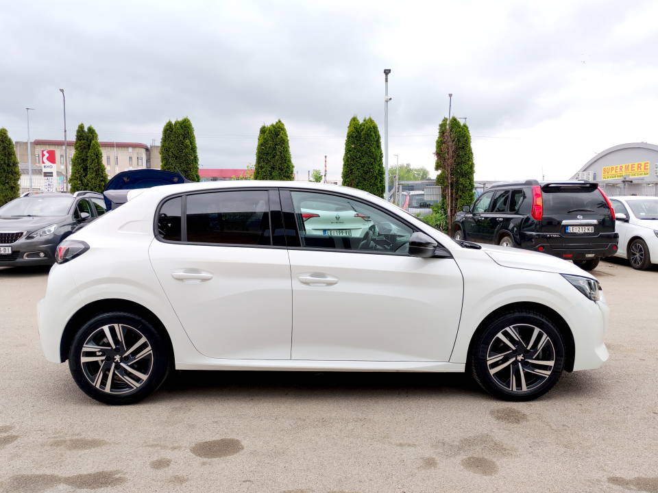 Fotografija za 2986 Peugeot 208 1.2PureTECH Automatik