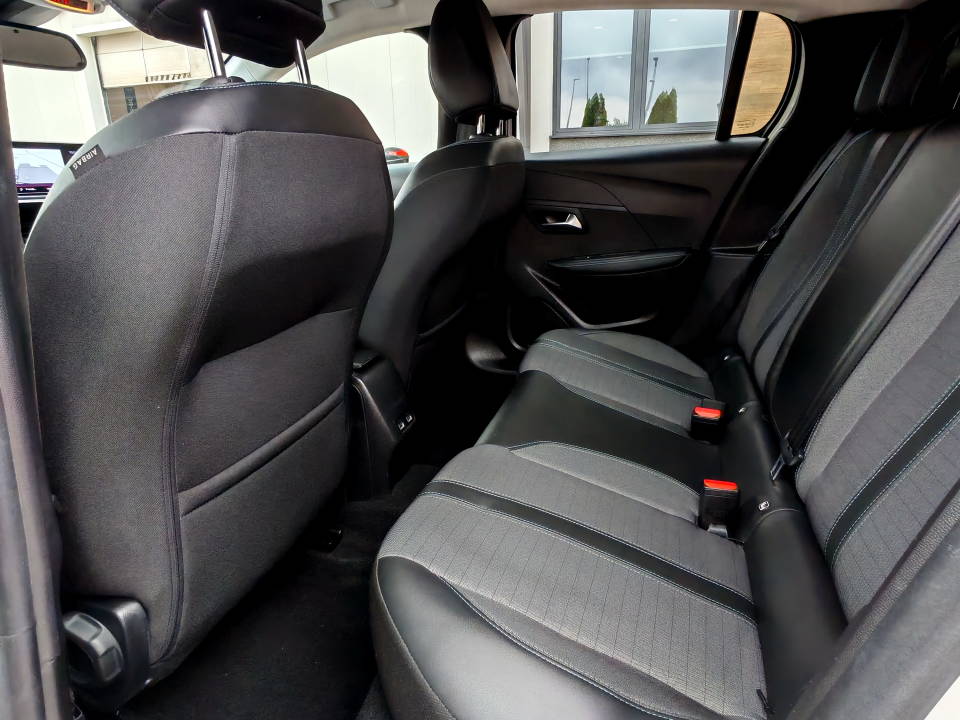 Fotografija za 2986 Peugeot 208 1.2PureTECH Automatik